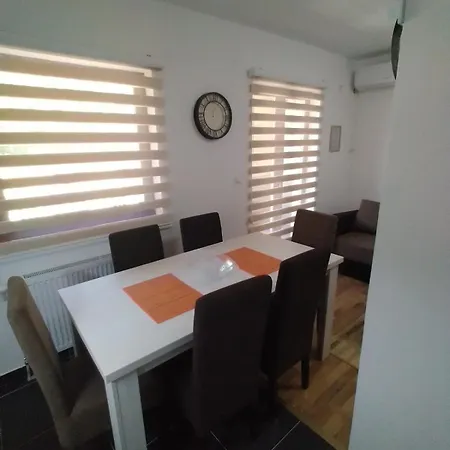 Rosa 아파트 Vrnjačka Banja